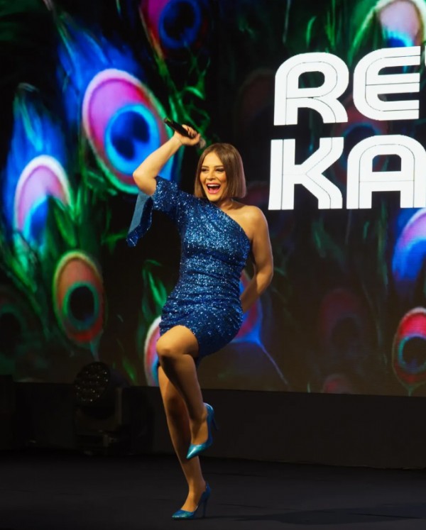 Reyhan Karaca'yı takipçileri kızdırdı!